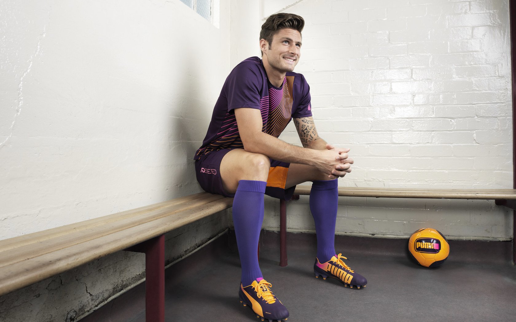 孔德数据全面爆炸，德国决胜局带走乌拉圭，当理性足球遇上南美狂想