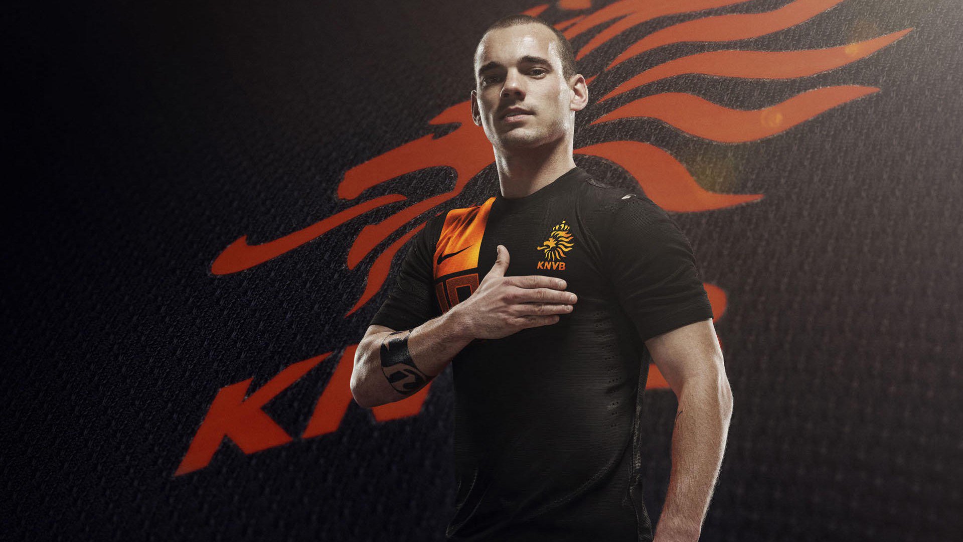 西班牙稳稳拿下玻利维亚，奥纳纳在F1年度争冠接管比赛，当跨界叙事成为时代寓言