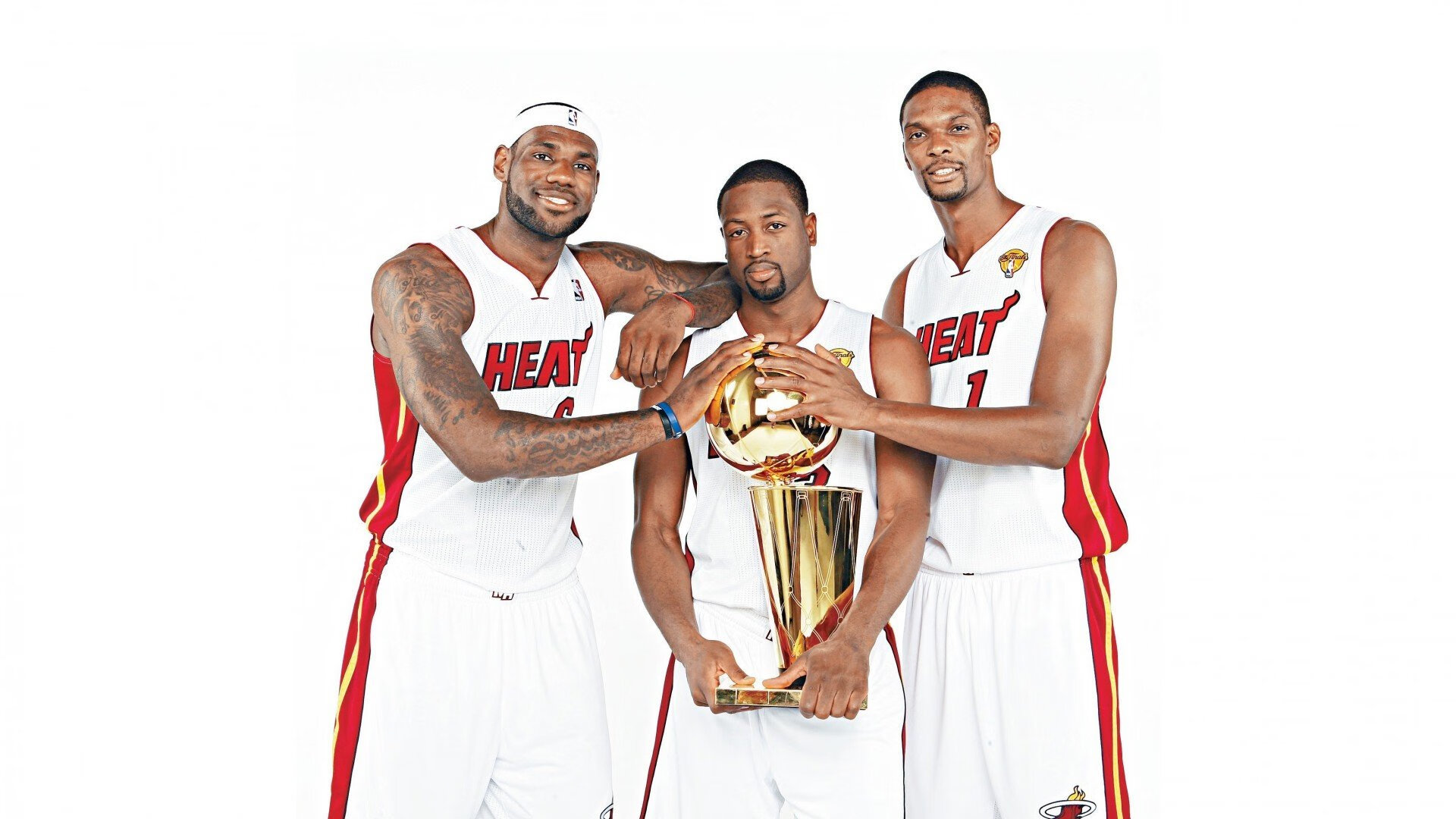 鹈鹕全面压制篮网，库里在西甲国家德比接管比赛，跨领域巨星的统治时刻