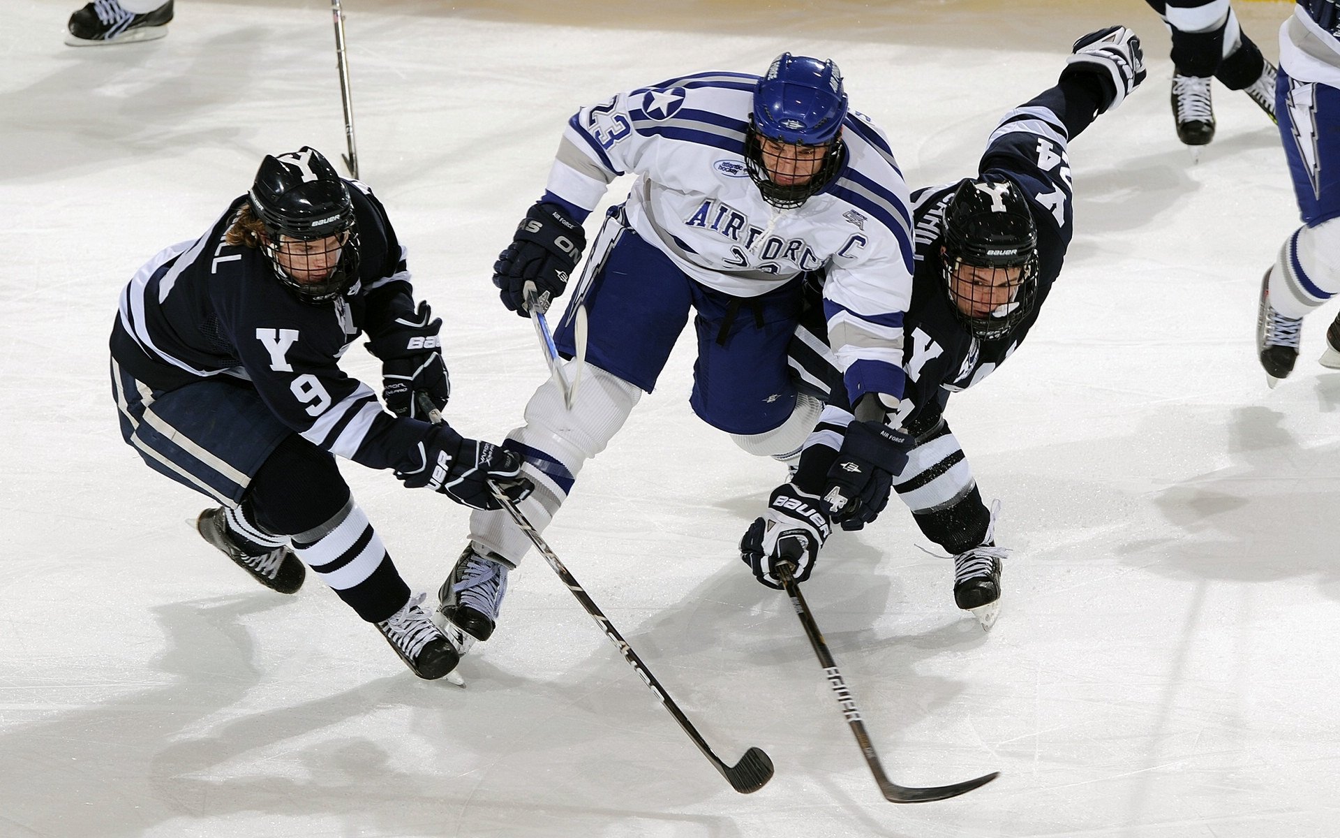 巴黎对阵爱尔兰，卡拉斯科如何成为绿茵场上的永不断电核心？